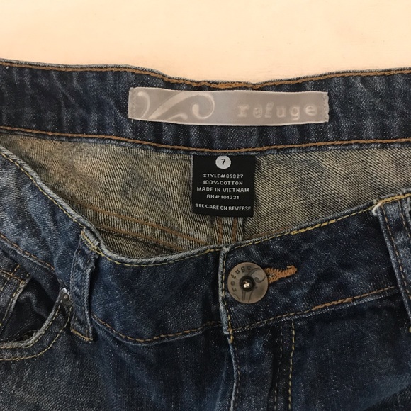 👖Refuge Distressed Jean Shorts - Picture 3 of 3